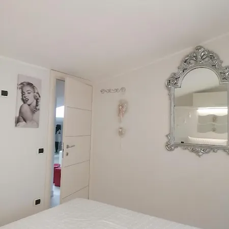Romantica Mansardina In Centro Citta * Пескара