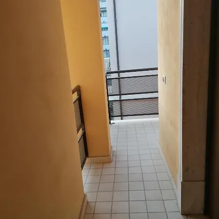 Romantica Mansardina In Centro Citta Apartman