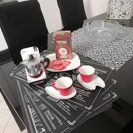 Romantica Mansardina In Centro Citta アパート ペスカーラ